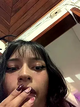 LiilithStonne online show from December 14, 2:39 am