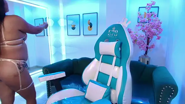 Gemma bellini online show from March 11, 7:20 pm