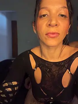 Snapshot of biadominatrix chatting on May 11, 4:04 pm biadominatrix online show from May 11, 4:04 pm
