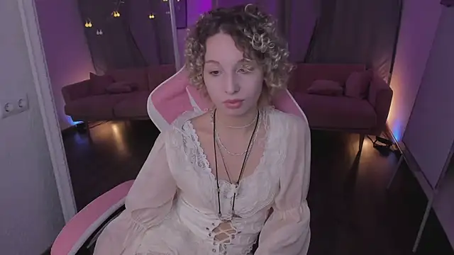 Snapshot of Mary_Wohlberg chatting on November 27, 5:31 am Mary Wohlberg online show from November 27, 5:31 am