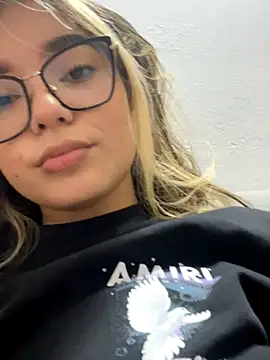 Snapshot of Xxx_Amy chatting on November 30, 1:09 am Xxx Amy online show from November 30, 1:09 am