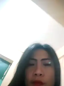 Snapshot of samia1424 chatting on November 16, 1:44 am samia1424 online show from November 16, 1:44 am