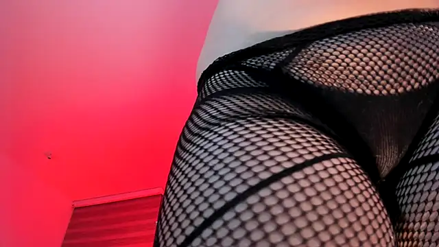 Snapshot of -Kennya chatting on December 4, 11:46 pm -Kennya online show from December 4, 11:46 pm