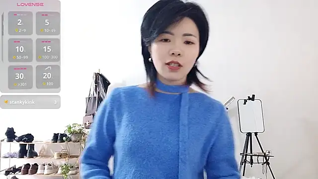 adele8731 online show from November 28, 2:58 am