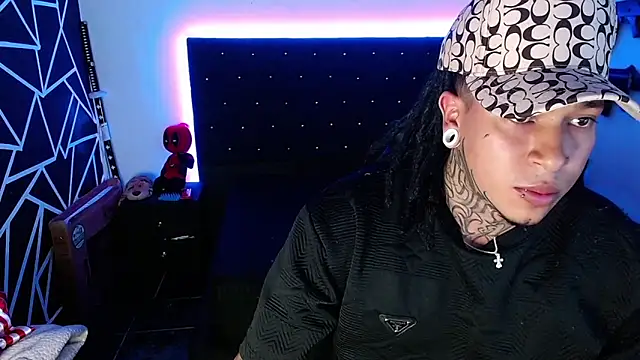 Zero-X9 online show from February 17, 8:59 pm