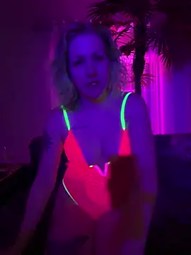 Wetkymistry online show from May 23, 3:45 am