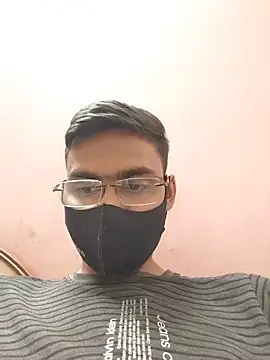 Snapshot of smartboy9smit chatting on June 28, 2:01 pm smartboy9smit online show from June 28, 2:01 pm