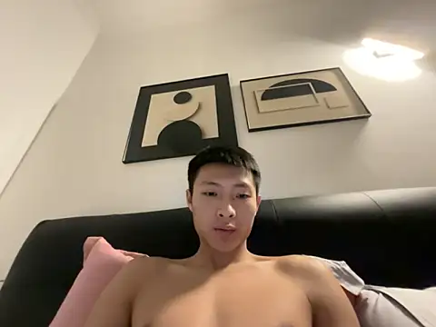 Snapshot of TE-39 chatting on November 16, 12:55 pm TE-39 online show from November 16, 12:55 pm