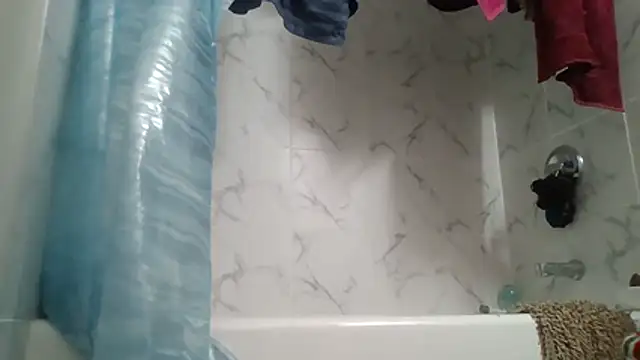 Snapshot of bubzorig chatting on December 15, 7:23 am bubzorig online show from December 15, 7:23 am