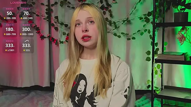 ElvenQueen online show from February 15, 3:09 pm