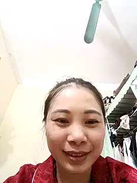 Snapshot of Moon-night222 chatting on December 1, 9:03 am Moon-night222 online show from December 1, 9:03 am