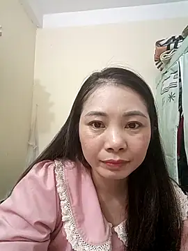 Snapshot of Moon-night222 chatting on December 14, 1:16 pm Moon-night222 online show from December 14, 1:16 pm