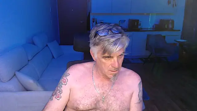 Buidapest online show from April 26, 10:40 pm