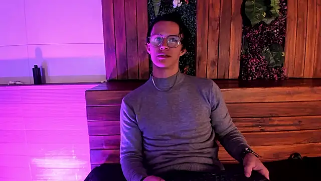 Brandon starkk online show from February 20, 11:54 am