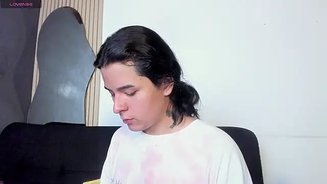 Angel-umbra online show from January 6, 7:50 pm