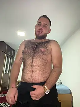 Snapshot of Andreiandu23 chatting on April 26, 7:55 pm Andreiandu23 online show from April 26, 7:55 pm