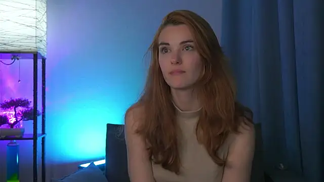 Snapshot of foxy_cute4you chatting on June 3, 7:08 pm foxy cute4you online show from June 3, 7:08 pm