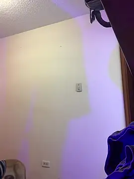 Dannii- online show from April 4, 7:22 pm