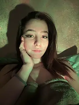 Anoraaa8A online show from April 21, 5:06 pm