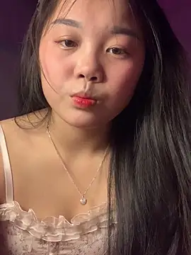 Snapshot of Baa-bee22 chatting on February 3, 6:40 am Baa-bee22 online show from February 3, 6:40 am