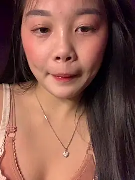 Snapshot of Baa-bee22 chatting on February 4, 1:44 am Baa-bee22 online show from February 4, 1:44 am