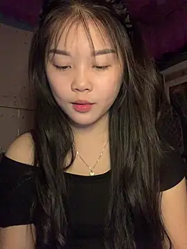 Snapshot of Baa-bee22 chatting on February 21, 2:56 am Baa-bee22 online show from February 21, 2:56 am