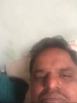 sexguruxxx online show from December 5, 6:33 am