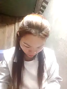 yu-zhen online show from February 10, 2:21 pm