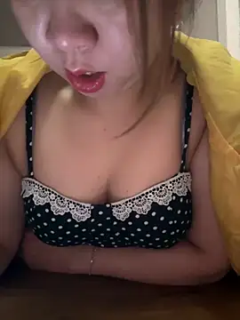 Snapshot of Hot-Today chatting on November 19, 12:43 am Hot-Today online show from November 19, 12:43 am