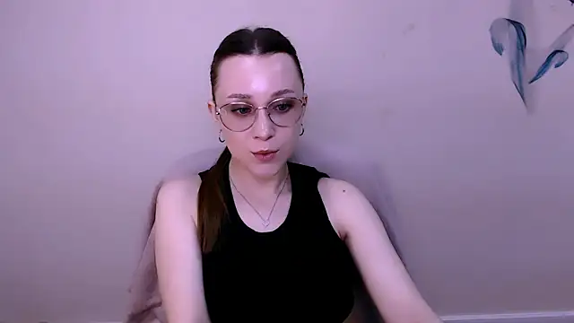 Snapshot of MillaTems_ chatting on May 7, 9:25 am MillaTems online show from May 7, 9:25 am
