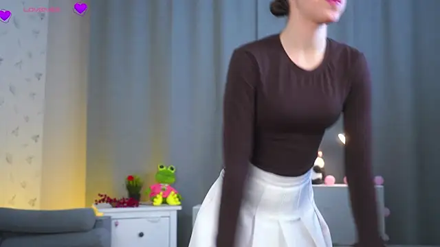 Snapshot of SanjuanitaNaser chatting on November 19, 1:00 pm SanjuanitaNaser online show from November 19, 1:00 pm