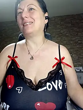 LeillaaX online show from April 22, 6:38 am