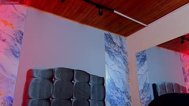 James Adams 01 online show from April 17, 12:41 pm