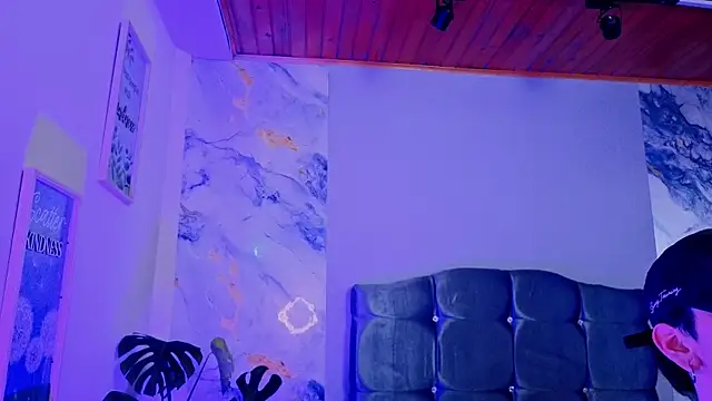 James Adams 01 online show from April 24, 3:09 am