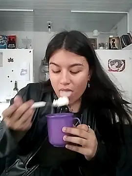 Snapshot of Satanatrix chatting on December 18, 6:58 pm Satanatrix online show from December 18, 6:58 pm