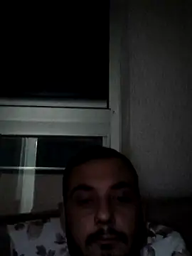 berkkderlerr online show from December 3, 4:16 pm