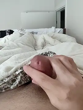 berkkderlerr online show from April 19, 8:35 am