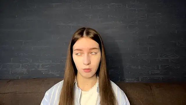 CindaWinn online show from November 19, 8:03 am