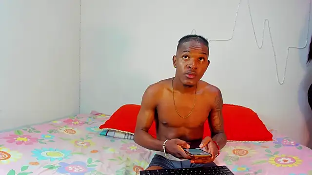 Snapshot of demonychloe chatting on May 2, 1:49 pm demonychloe online show from May 2, 1:49 pm