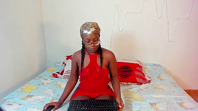 Snapshot of demonychloe chatting on May 15, 1:29 pm demonychloe online show from May 15, 1:29 pm