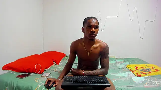 Snapshot of demonychloe chatting on May 28, 12:41 am demonychloe online show from May 28, 12:41 am