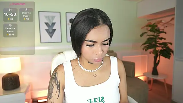 MeganLowell online show from January 8, 11:34 am