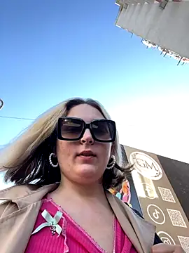 Snapshot of Burlesk_Kate chatting on November 19, 9:09 am Burlesk Kate online show from November 19, 9:09 am