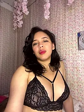 Esmerald 1111 online show from January 17, 12:32 pm