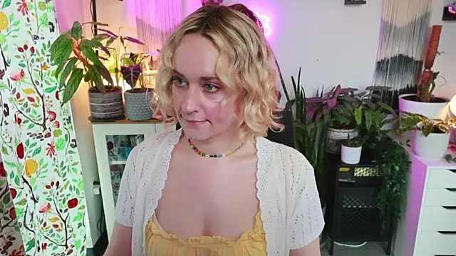 xzoeyryanx online show from March 31, 5:46 pm