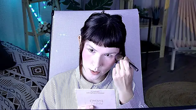 RickiOwens online show from December 4, 8:12 am