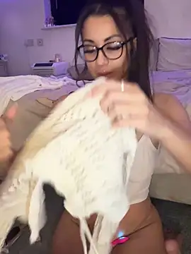 Badcrystal online show from November 19, 9:37 pm