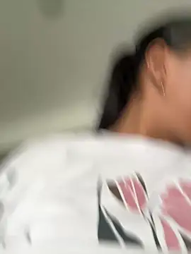 ArielleMillerr- online show from April 16, 5:03 pm