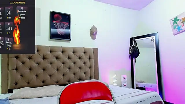 blorelopez online show from February 25, 12:09 am