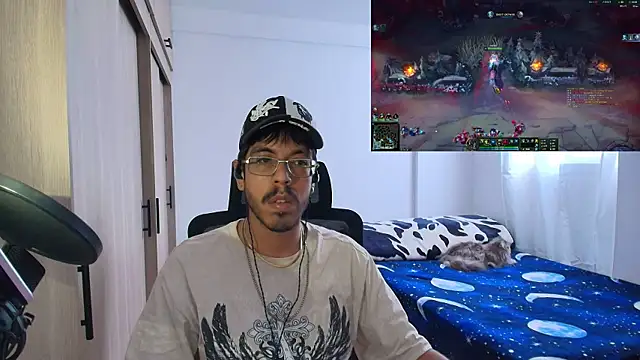 Snapshot of naitt_ chatting on November 22, 8:41 pm naitt online show from November 22, 8:41 pm